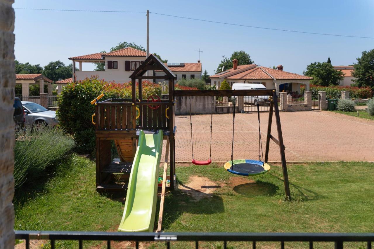 Holiday Home Maslina Porec Esterno foto