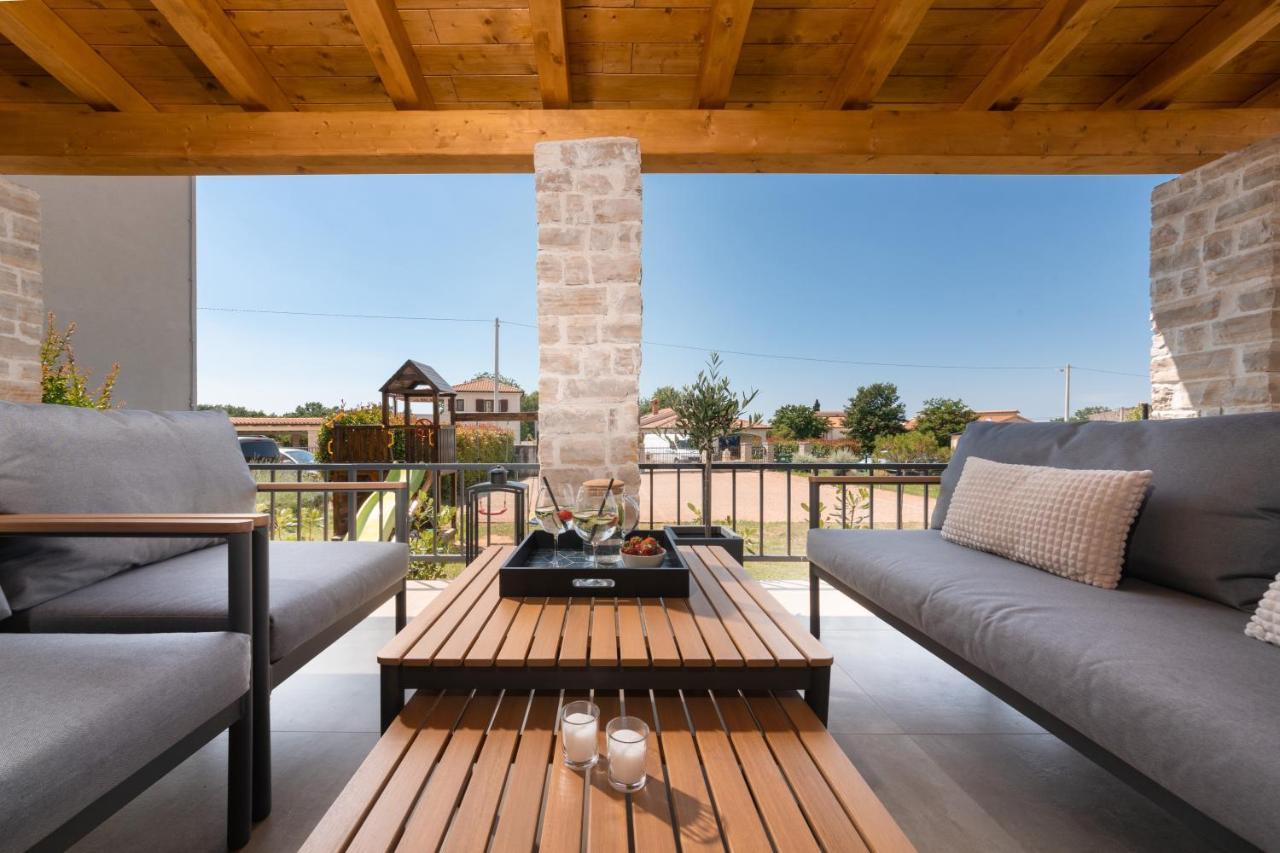 Holiday Home Maslina Porec Esterno foto