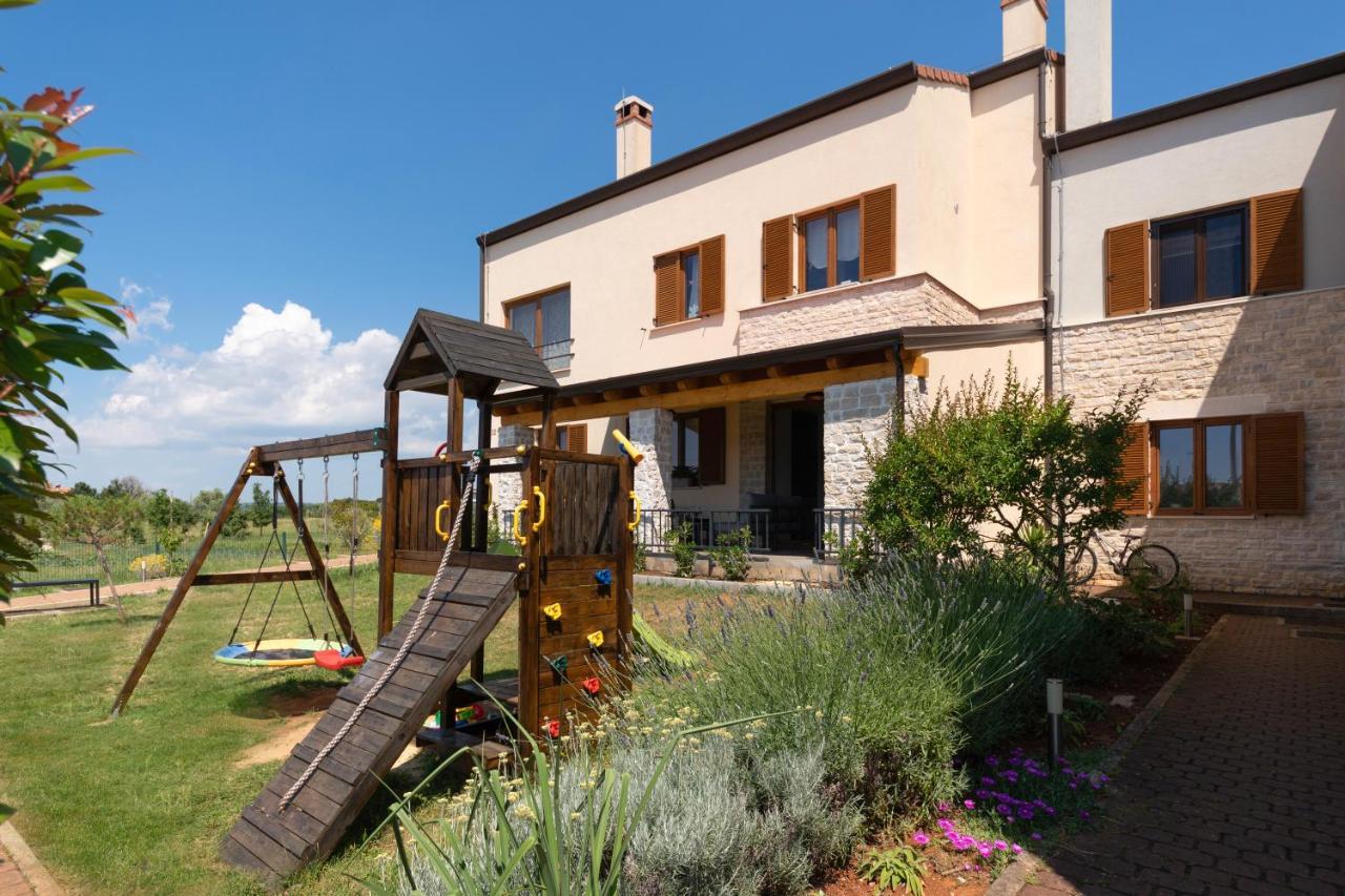 Holiday Home Maslina Porec Esterno foto