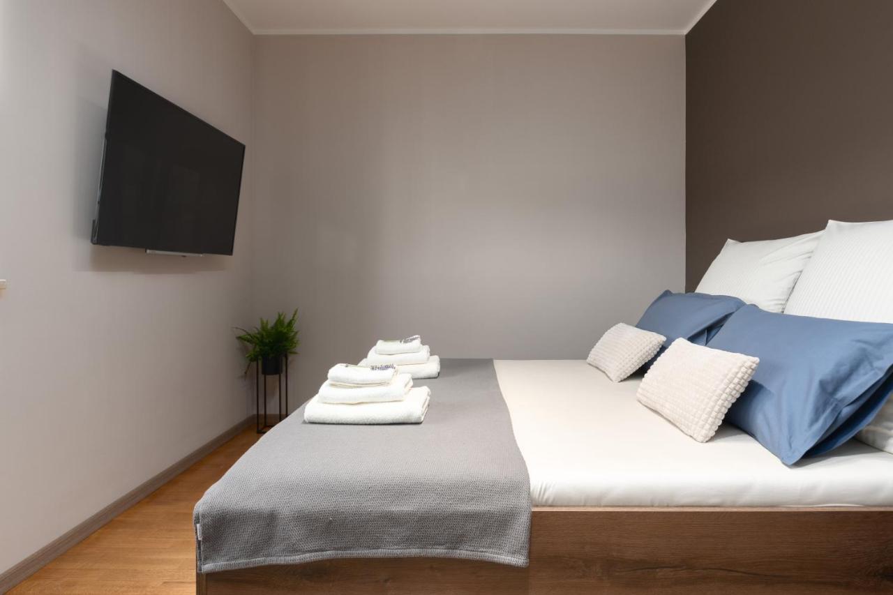Holiday Home Maslina Porec Esterno foto