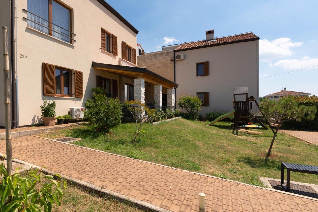 Holiday Home Maslina Porec Esterno foto
